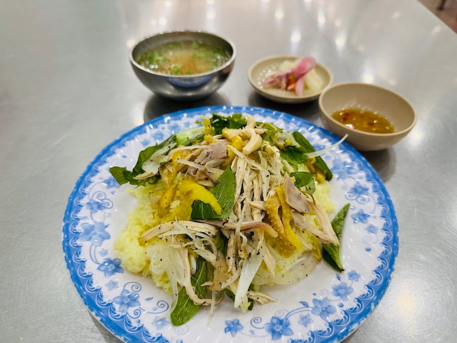 Cơm Gà Quảng Ngãi – Linh hồn ẩm thực Miền Trung