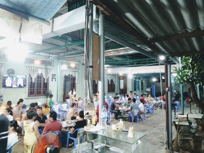 Không gian quán rộng rãi